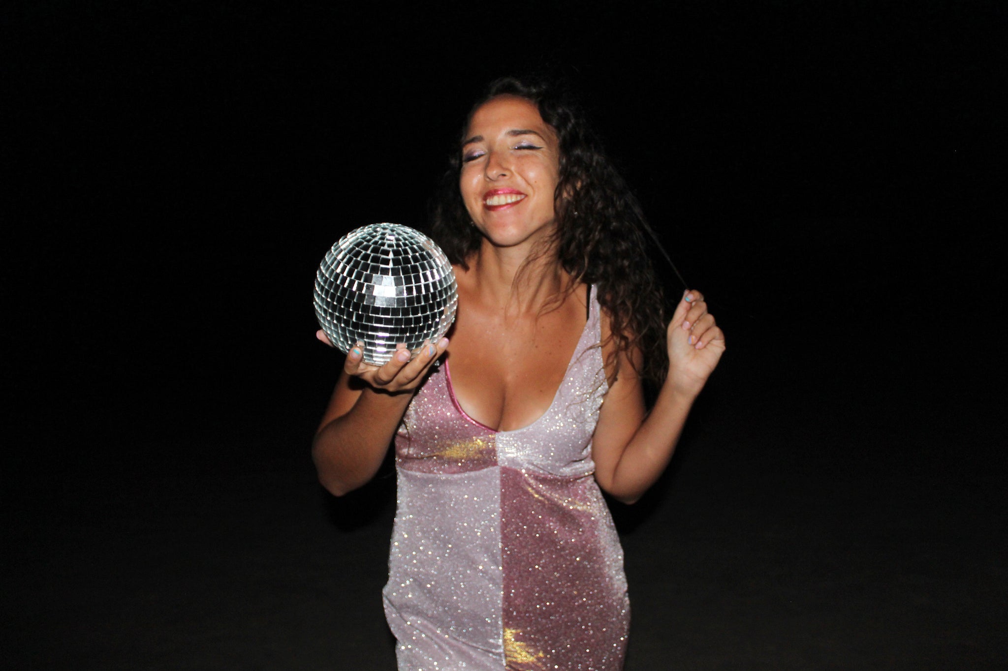 Shimmer & Shine Disco Dress – Sparkle Your Way to the Dance Floor