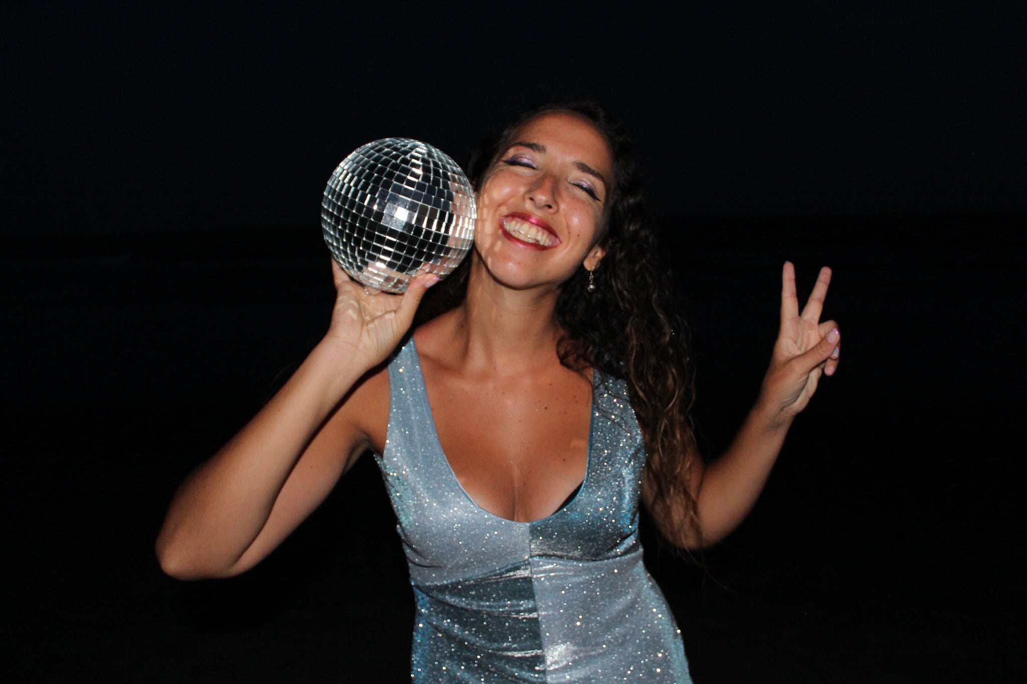 Shimmer & Shine Disco Dress – Sparkle Your Way to the Dance Floor